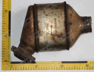 Katalyzátor 7790304