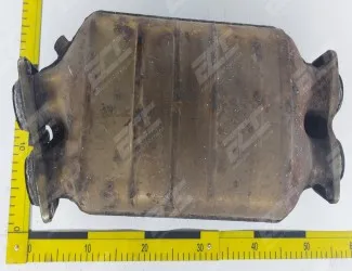 Katalyzátor BMW 7793773 - 2