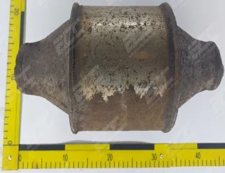 Katalyzátor 1335620080 (has sharp edges)