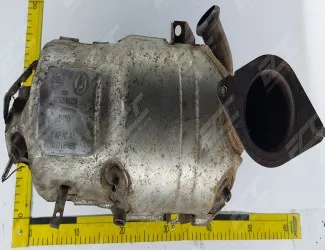 Katalyzátor 1379588080