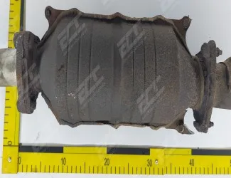 Katalyzátor Honda 10+10 strips on the cover / 3+3 directly on the catalytic converter - 2