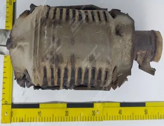 Katalyzátor Honda 10+10 strips on the cover / 3+3 directly on the catalytic converter - 3