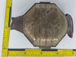 Katalyzátor Toyota L10 - 2