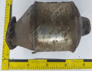 Katalyzátor 074 131 701 F