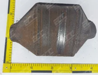 Katalyzátor VW 4D0 131 701 DK / 4D0 178 AL - 2