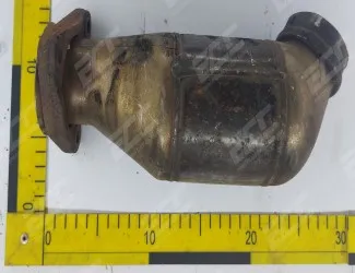 Katalyzátor VW 4D0 131 702 FJ / 4D0 178 AP - 2