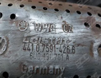 Katalyzátor VW 6U0 131 701 A / WW0 CZ LEISTRITZ / 4410 7591-426 6 GERMANY / ond back side 855160 - 3